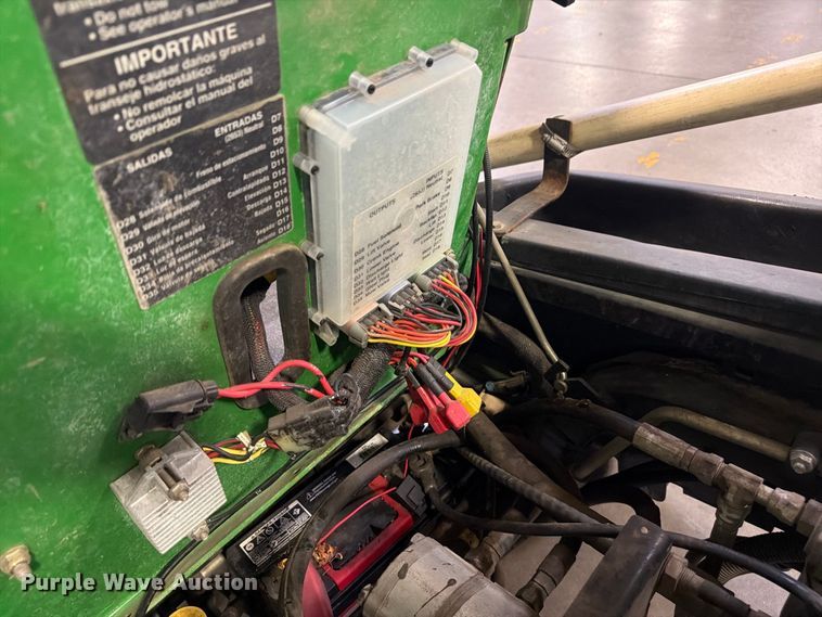 image for item FU4685 2011 John Deere 2500B reel mower