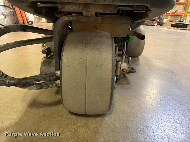 image for item FU4685 2011 John Deere 2500B reel mower