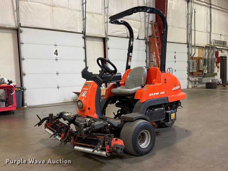 image for item FU4686 Jacobsen Eclipse 322 reel mower