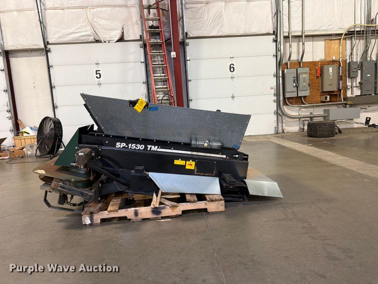 image for item FU4687 Turfco SP-1530TM top dresser spreader