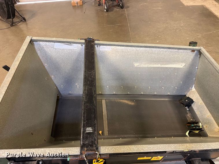 image for item FU4687 Turfco SP-1530TM top dresser spreader