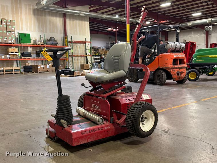 image for item FU4689 Toro GreensPro 1240 greens roller