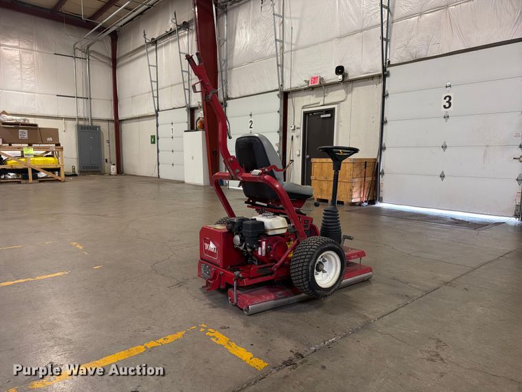 image for item FU4689 Toro GreensPro 1240 greens roller