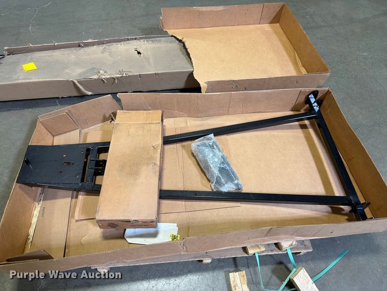 image for item FU4692 John Deere 72