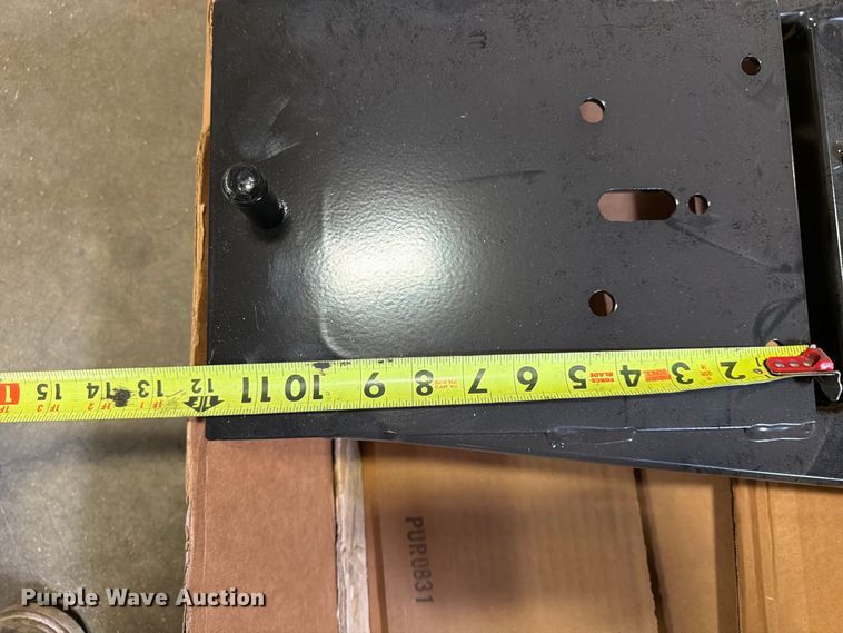 image for item FU4692 John Deere 72