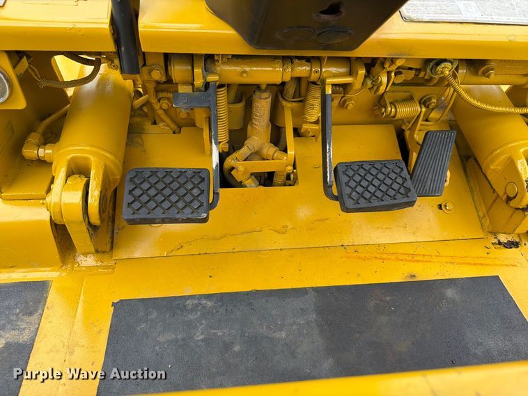 image for item FU4693 1988 Caterpillar V50D forklift