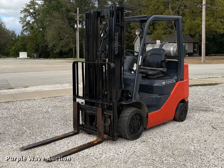 image for item FU4695 Toyota 8EGCU25 forklift