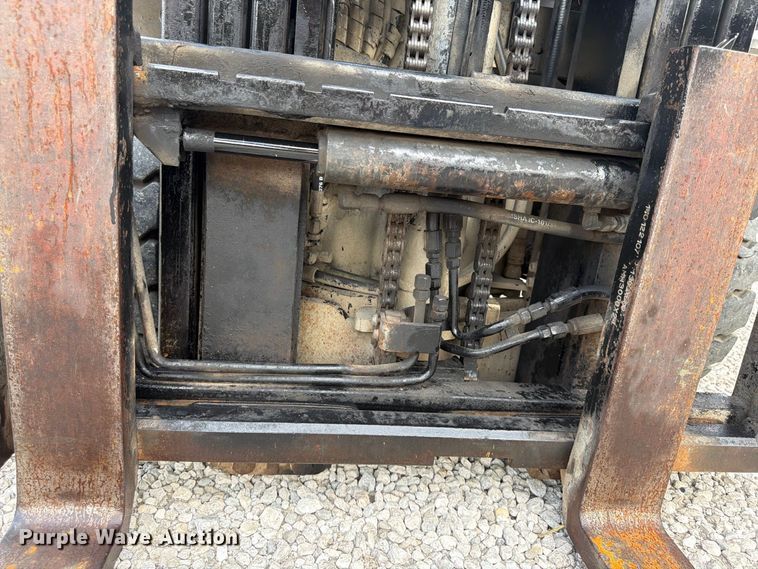 image for item FU4695 Toyota 8EGCU25 forklift