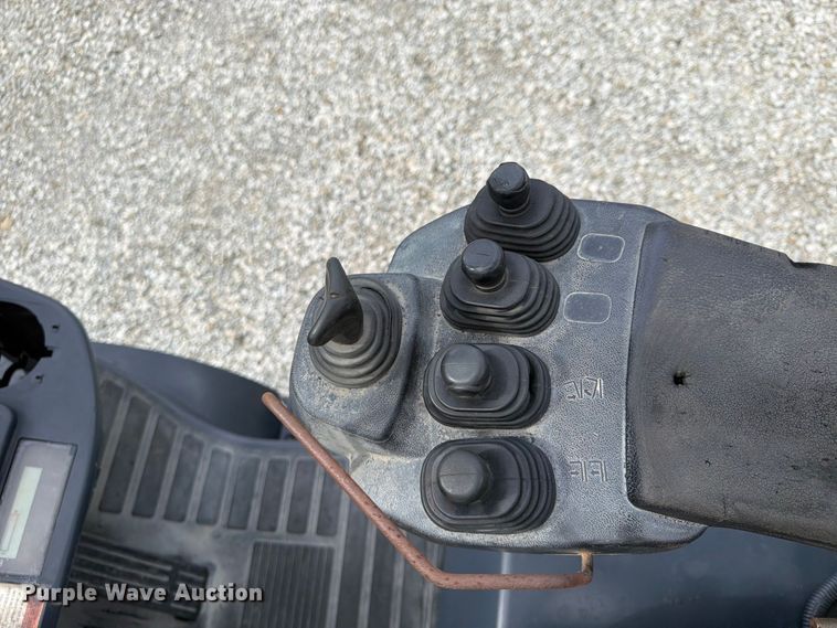 image for item FU4695 Toyota 8EGCU25 forklift