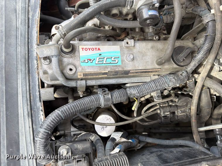 image for item FU4695 Toyota 8EGCU25 forklift