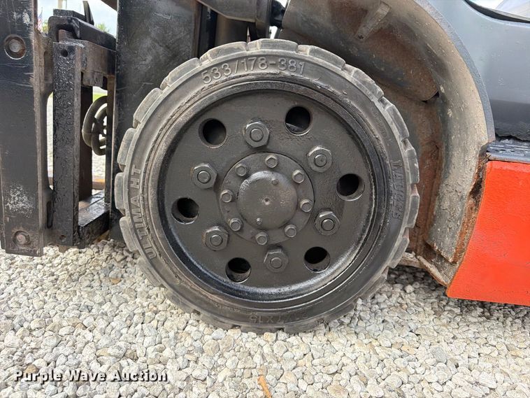 image for item FU4695 Toyota 8EGCU25 forklift