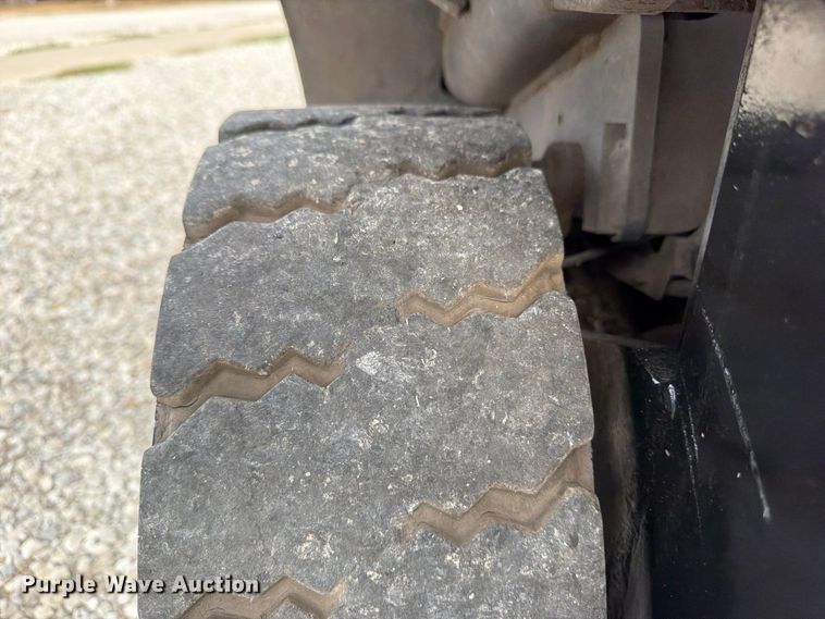 image for item FU4695 Toyota 8EGCU25 forklift