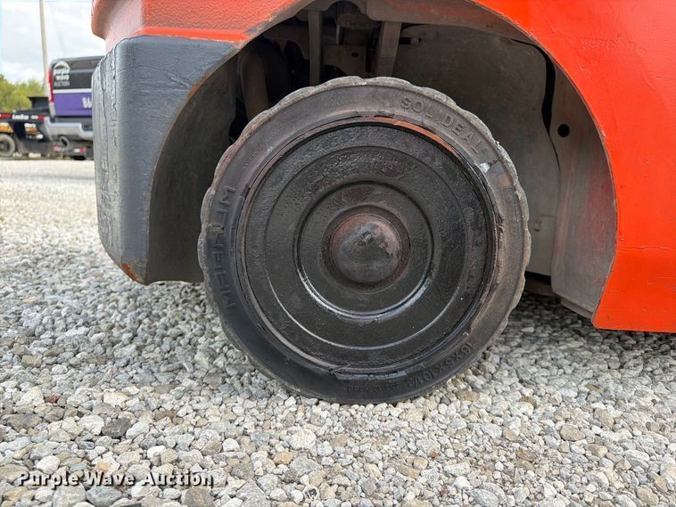 image for item FU4695 Toyota 8EGCU25 forklift