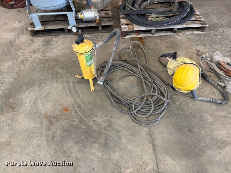image for item FU4696 1995 MMLJ-INC FSRB sand blasting system