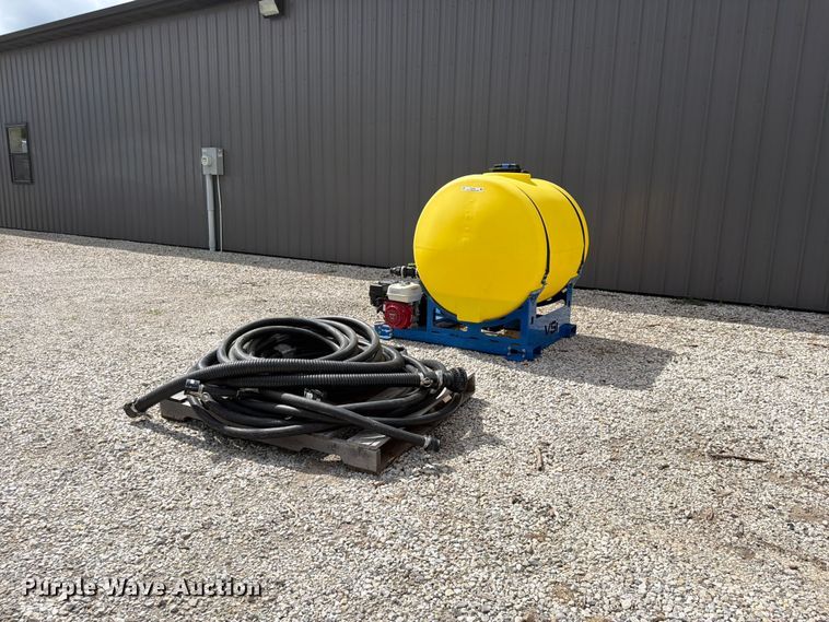 image for item FU4703 VSI 200JAH hydroseeder