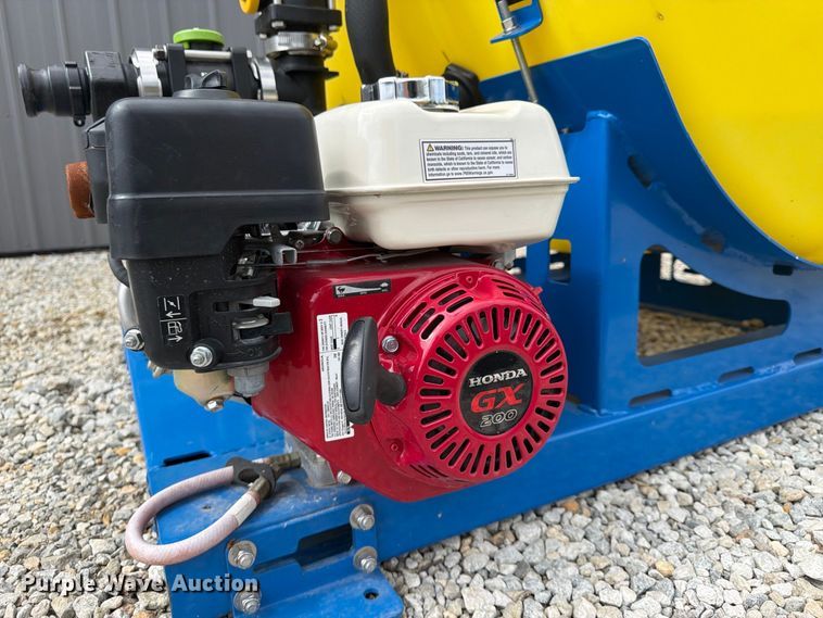 image for item FU4703 VSI 200JAH hydroseeder