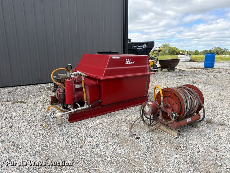 image for item FU4704 John Bean hydroseeder