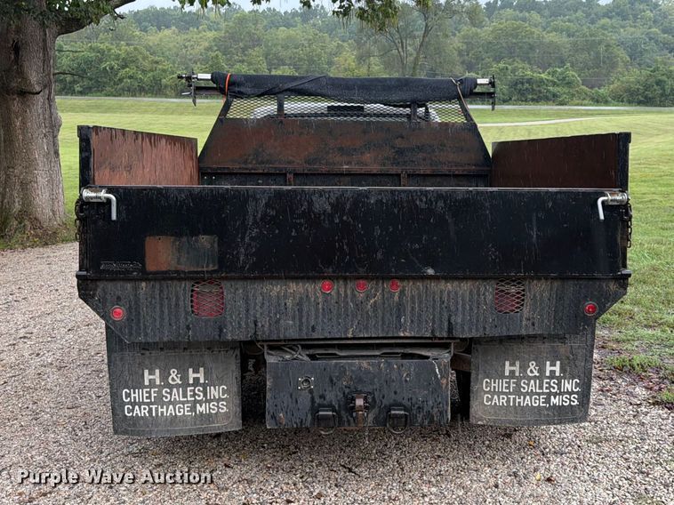 image for item FU4724 2007 Ford F450 Super Duty Crew Cab dump flatbed truck