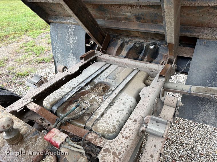 image for item FU4724 2007 Ford F450 Super Duty Crew Cab dump flatbed truck