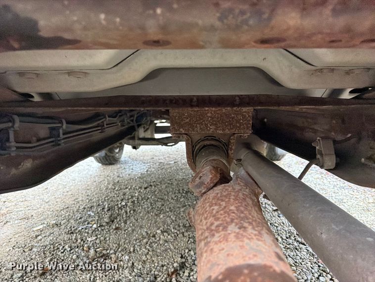 image for item FU4724 2007 Ford F450 Super Duty Crew Cab dump flatbed truck