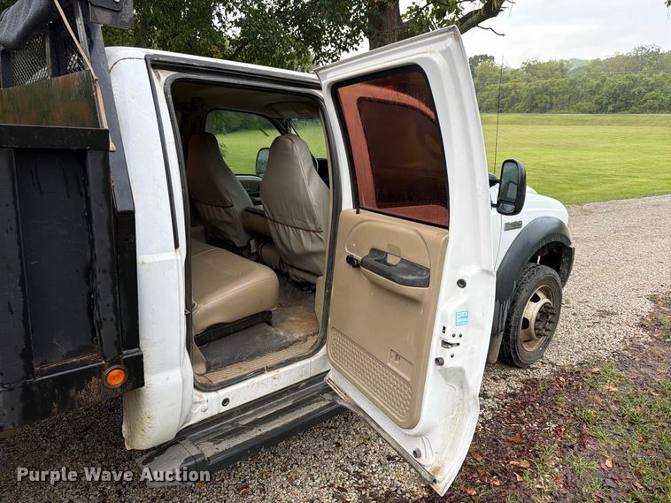 image for item FU4724 2007 Ford F450 Super Duty Crew Cab dump flatbed truck
