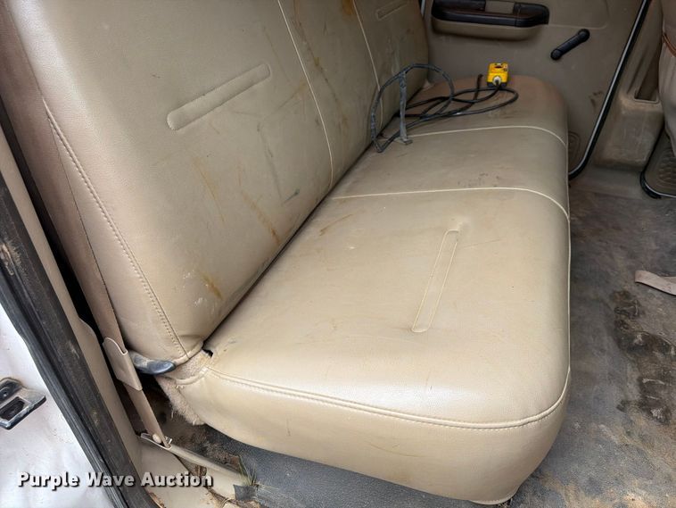 image for item FU4724 2007 Ford F450 Super Duty Crew Cab dump flatbed truck