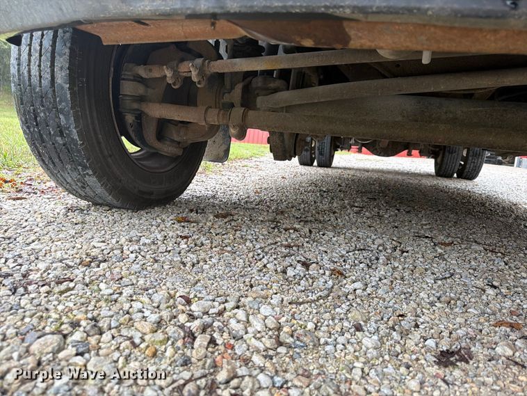 image for item FU4724 2007 Ford F450 Super Duty Crew Cab dump flatbed truck