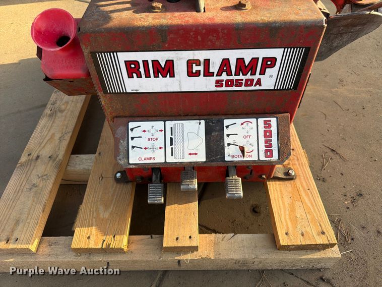 image for item MQ9169 Coats 5050A rim clam tire machine