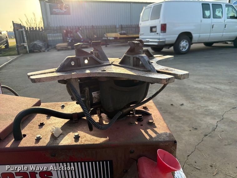 image for item MQ9169 Coats 5050A rim clam tire machine