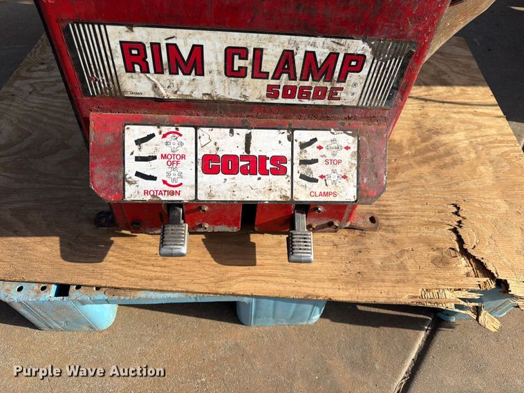 image for item MQ9171 Coats 5060E rim clam tire machine