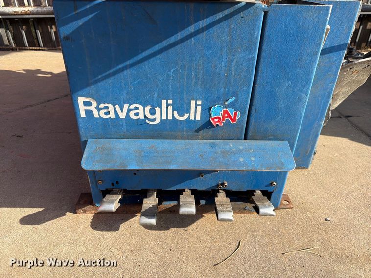 image for item MQ9172 Ravaglioli tire machine