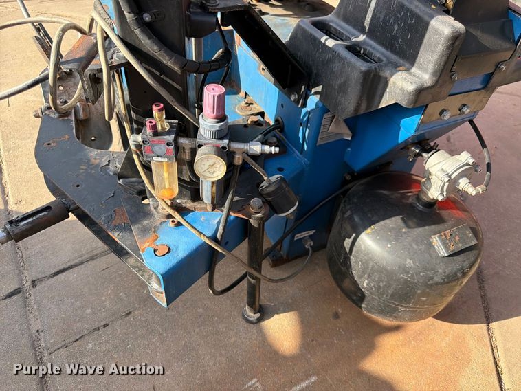 image for item MQ9172 Ravaglioli tire machine