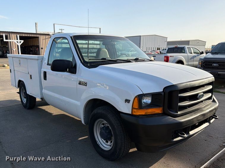 image for item MQ9174 2001 Ford F250 Super Duty XL utility bed pickup truck