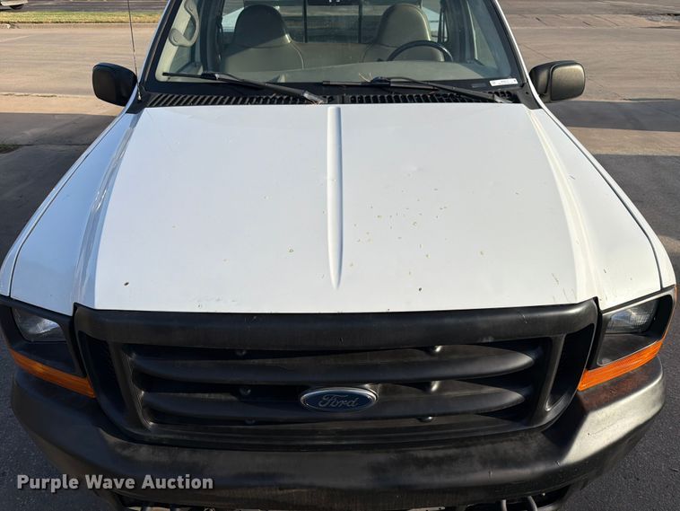image for item MQ9174 2001 Ford F250 Super Duty XL utility bed pickup truck