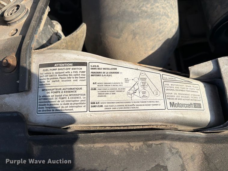 image for item MQ9174 2001 Ford F250 Super Duty XL utility bed pickup truck