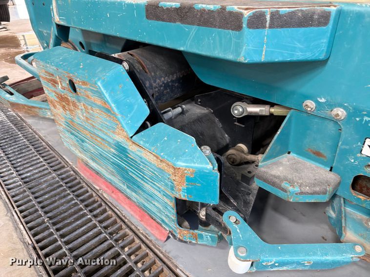 image for item MQ9183 Tennant 8300 sweeper