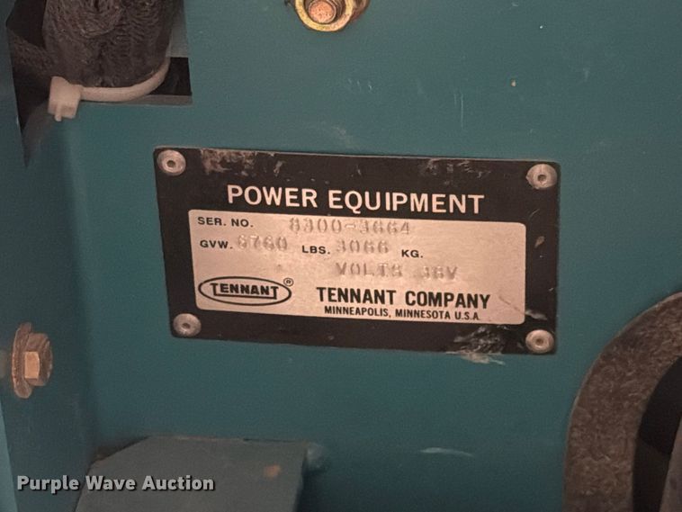 image for item MQ9183 Tennant 8300 sweeper