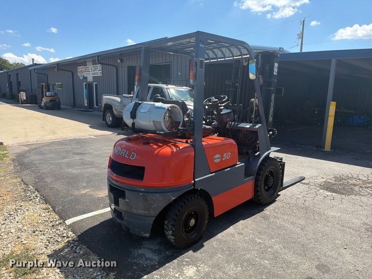 image for item NC9917 World-lift WFG50 forklift