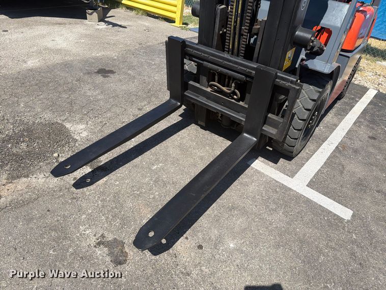 image for item NC9917 World-lift WFG50 forklift