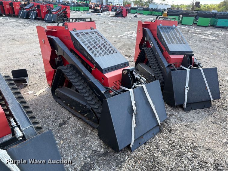 image for item NC9954 2024 Erie Industries SCL850 compact utility loader