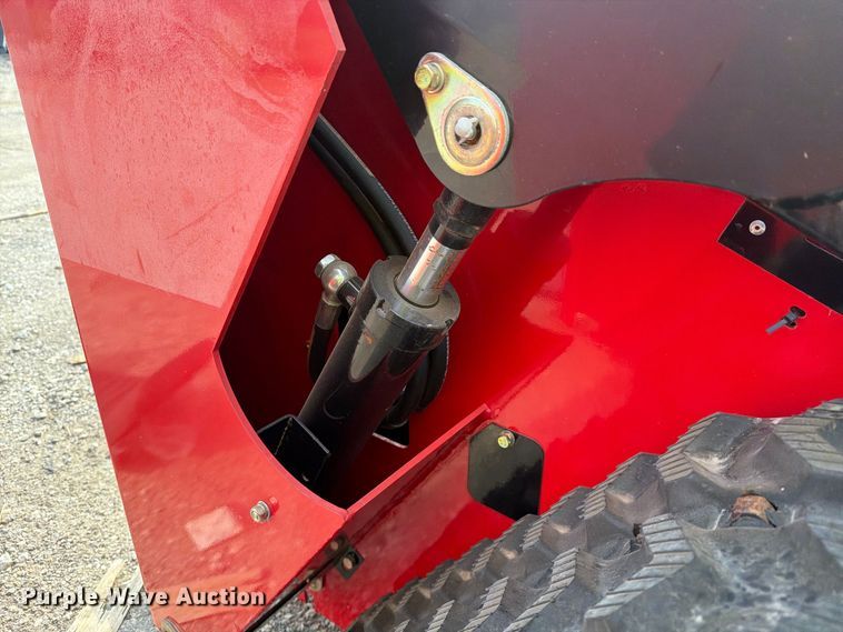 image for item NC9954 2024 Erie Industries SCL850 compact utility loader