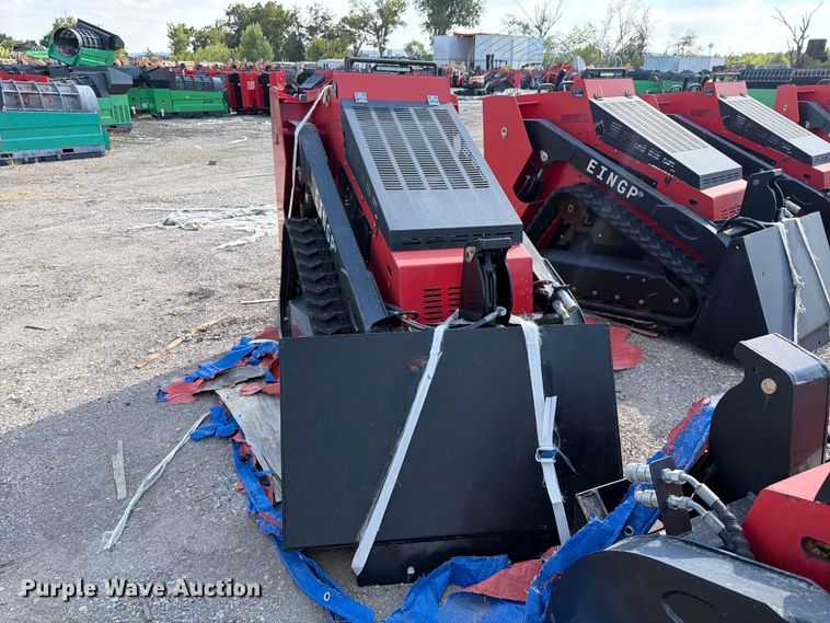 image for item NC9956 2024 Erie Industries SCL850 compact utility loader