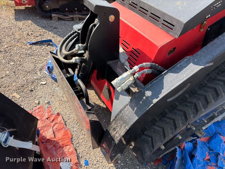 image for item NC9957 2024 Erie Industries SCL850 compact utility loader