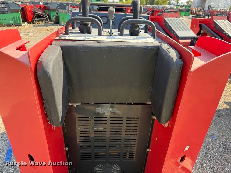 image for item NC9957 2024 Erie Industries SCL850 compact utility loader