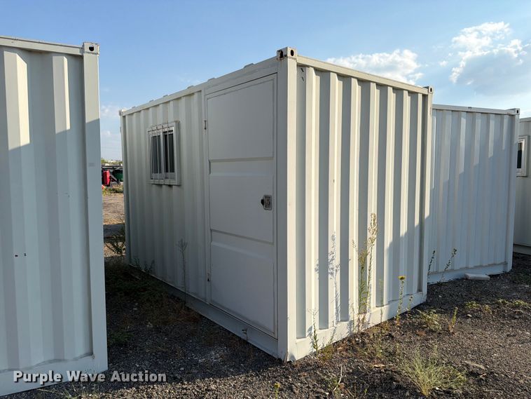 image for item NC9984 1 1 Shipping container