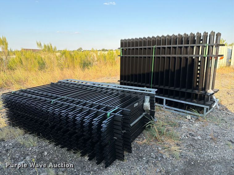 image for item NC9993 (44) EINGP F10 fence panels