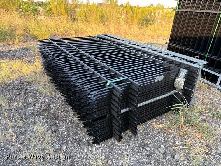 image for item NC9993 (44) EINGP F10 fence panels