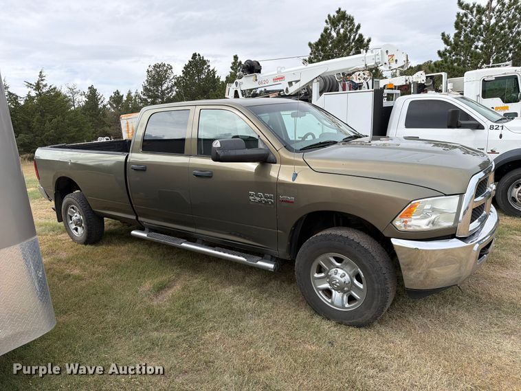 image for item NE9883 2014 Ram 2500 4dr pickup