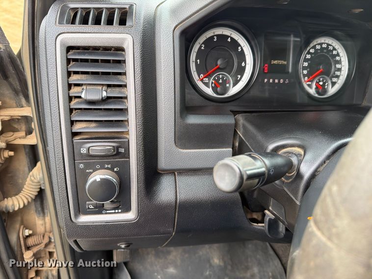 image for item NE9883 2014 Ram 2500 4dr pickup