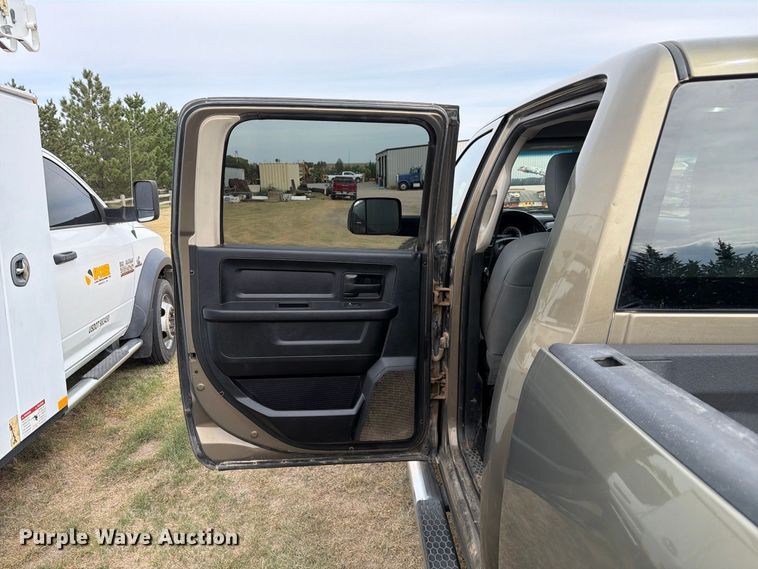 image for item NE9883 2014 Ram 2500 4dr pickup